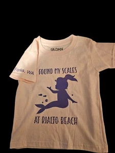 Gildan Mermaid T-Shirt Found My Scales at Rialto Beach Girls Kids Mermaid Beach - Picture 1 of 2