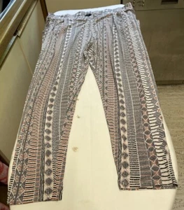 PANTALONE FANTASIA ELASTICIZZATO F&F TAGLIA 18 - Foto 1 di 5