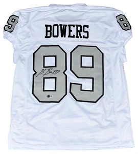 BROCK BOWERS SIGNED LAS VEGAS RAIDERS #89 COLOR RUSH GAME CUT JERSEY BECKETT - Picture 1 of 1