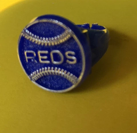 1970 Cincinnati Reds Vintage MLB baseball plastic mini Gumball RING old toy Cover