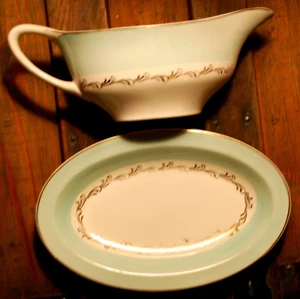 LT. BLUE Vintage JOHNSON BROTHERS ENGLAND Gravy Boat & Plate/ Gold Trim OLD MARK - Picture 1 of 8