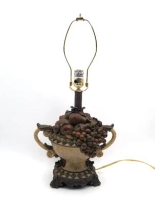 Lámpara de mesa vintage Sandton Dellarobia uvas - fruta - esmalte castaño ~ A2-4a1 Foto 1 de 4