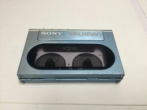 🎧 Sony WM-20 Walkman Tape Collector FOR RESTORATION COLLECTABLE - Picture 1 of 6