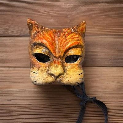 Il Canovaccio Venetian artisan workshop papier-mâché Cat mask - Image 1 of 3