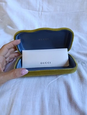 Gucci Funda Dura Para Gafas En Terciopelo Verde - Imagen 1 de 4