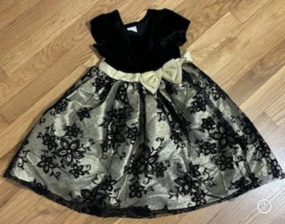 Vestido de fiesta Nannette niños talla 5 negro terciopelo y dorado Foto 1 de 4