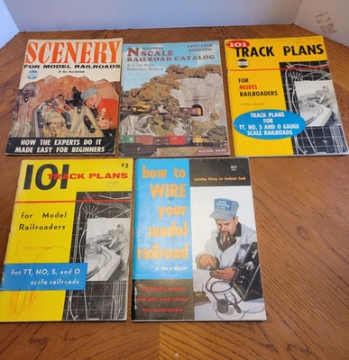 Vintage Railroad Modeling Books, Plans & Guides Locomotives Trains HO Lot Of 5 - Image 1 of 4