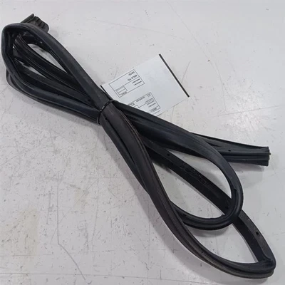 Sello de goma para puerta delantero izquierdo Mazda CX-3 2016 2017 2018 Foto 1 de 4