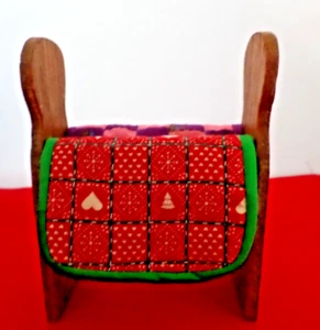 Dollhouse Miniature Handcrafted Wood Quilt Rack 5.25" x 1.75" Includes 2 Quilts - Picture 1 of 8