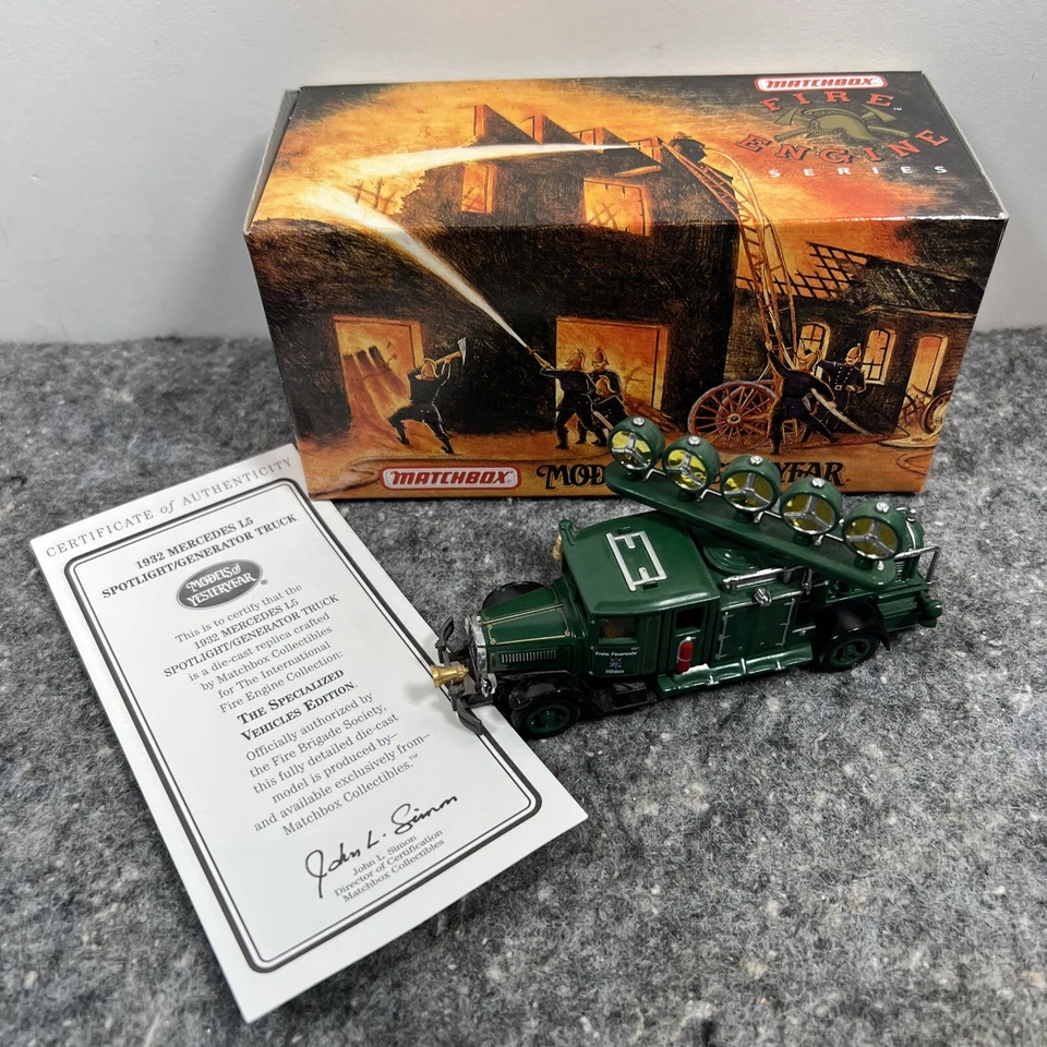 YYM37632 1932 Mercedes L5 Spotlight/ Generator Truck w/ Box and COA - Image 1 of 4