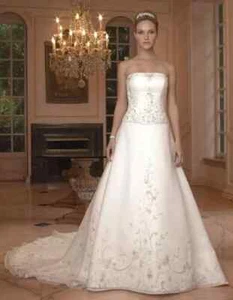 P90 W CASABLANCA 1789 SZ 6 WHITE EMBROIDERED BEADED WEDDING DRESS GOWN - Picture 1 of 17