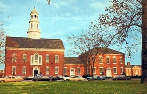 Dover Delaware Old State House on the Green Postcard - Picture 1 of 2