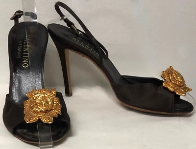 VALENTINO VNTG BROWN SATIN 4'' HEELS GOLD TONE & RHINESTONE FLOWER OPEN TOE 38.5 - Image 1 of 4
