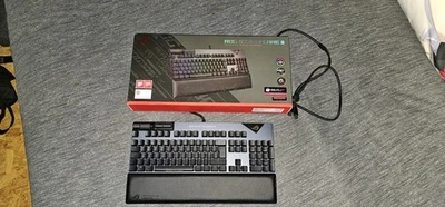 ASUS ROG Strix Flare II Mechanische Gaming-Tastatur, ROG NX-Switches - Bild 1 von 4