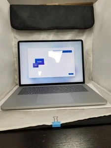 Microsoft Surface Laptop Studio Core i5 28" 16GB/512GB Silber Reduziert VW3633 - Bild 1 von 10