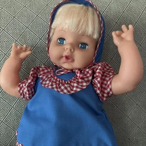 UNEEDA DOLL CO 18” Vintage Baby Doll Blonde Blue Eyes Outfit & Sleep Awake Eyes - Picture 1 of 14