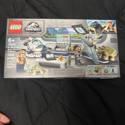 LEGO Jurassic World Dr. Wu's Lab Baby Dinosaurs Breakout 75939 New in Sealed Box - Image 1 of 4