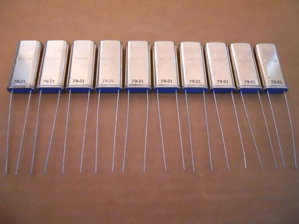 XTAL 88.120 KHz Lot of (10) Crystal Oscillators NEW RARE VINTAGE Ham Military - Image 1 of 1