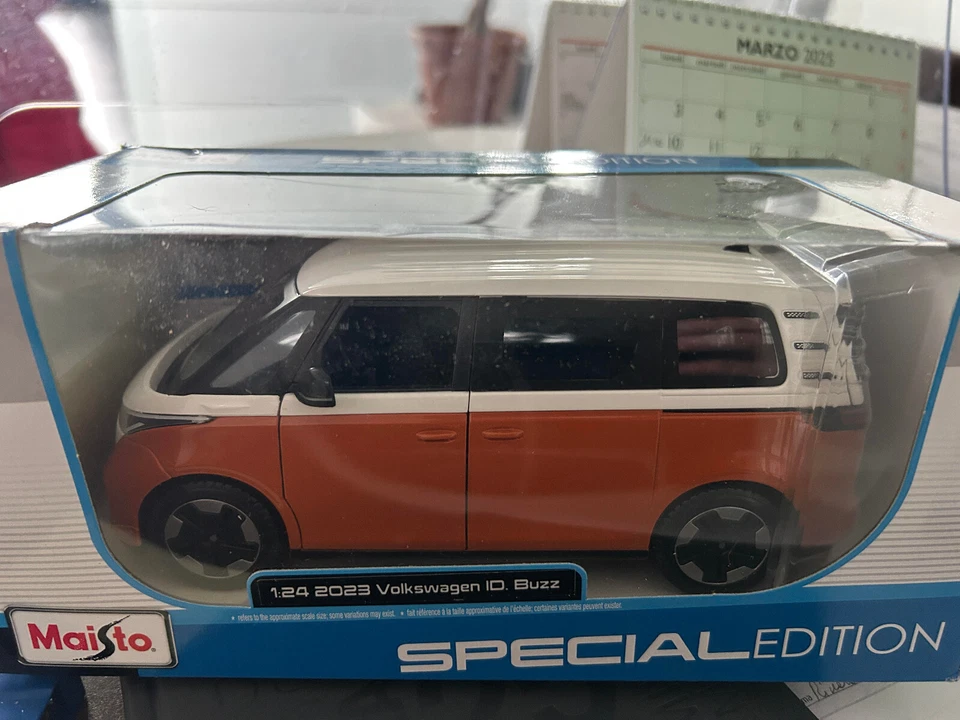 Volkswagen ID Buzz 2023 Maisto 1/24 - Immagine 1 di 1