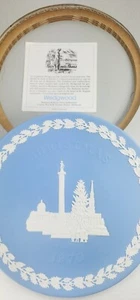 Wedgwood Jasper-ware 1970 * Trafalgar Square 8 pulgadas plato de Navidad caja original - Imagen 1 de 7