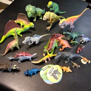 Konvolut kleine und mittlere Plastik Dinosaurier - Bild 1 von 9