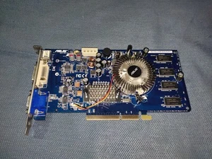 ASUS Nvidia GeForce 7600GS 256Mb AGP VGA DVI Retro Vintage Graphics Card - Foto 1 di 7
