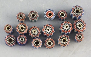 LOT OF 17 ANTIQUE VENETIAN CHEVRON TRADE BEADS - Picture 1 of 5