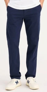 Chino Dockers B&T Athletic Fit Smart 360 Flex Ultimate en azul Pembroke; 36x36 - Imagen 1 de 14