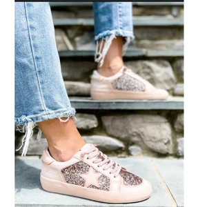 NEW Vintage Havana Womens Alexis 1 Glitter Leather Sneakers Blush Pink-Beige 7 - Picture 1 of 14
