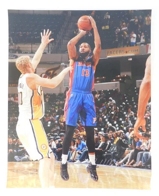 Pistones fotográficos automáticos firmados por Marcus Morris de 16" x 20" Foto 1 de 2