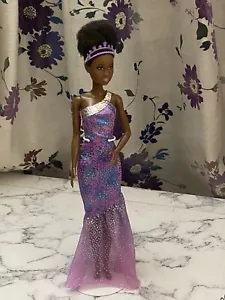 Mattel Barbie Nikki Puppe nur aus Schlummer 3er-Pack (GJB68) AUSVERKAUFT neu gestaltet - Bild 1 von 13