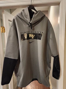 WAKE FOREST DEMON DEACONS NIKE TEAM ISSUED SIDELINE HOODIE - Picture 1 of 3