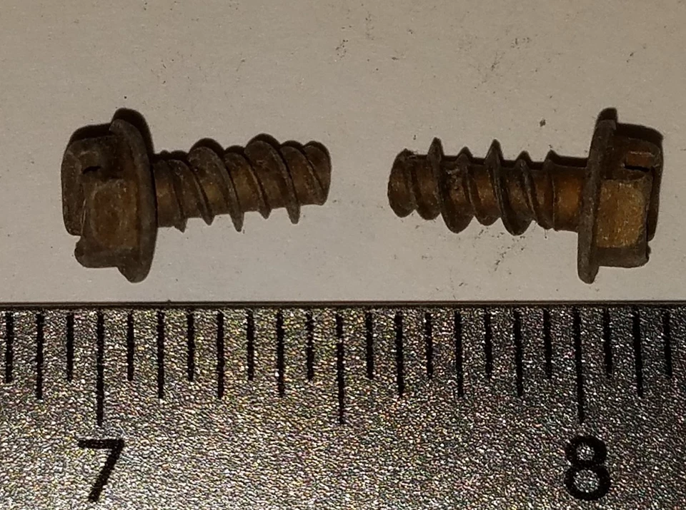 OMC 0327785 0327785  SCREW,Terminal block,  SS TO 0329182  @ 2 - Image 1 of 1