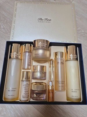 O HUI The First Geniture Juego Especial de 3 Piezas Ultimate Anti-Envejecimiento K-Beauty Foto 1 de 4