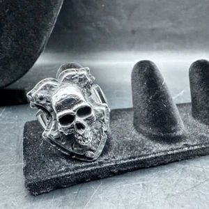 Pirate Mounted Skull Mens Ring 11 Rock Biker Gothic Pirate Stainless Steel - Picture 1 of 5