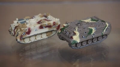 Juego de 2 tanques Micro Machines Militar M113 APC Foto 1 de 4