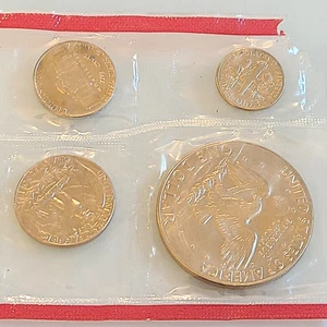 1974 COIN SET SEALED IN PLASTIC4 PIECE SET COINS - Picture 1 of 12