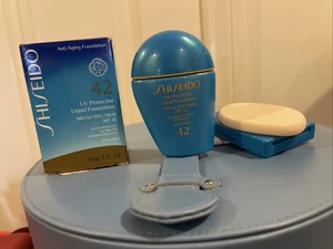 New Shiseido Uv Protective Liquid Foundation Sunscreen SPF 42 Light beige 30 ML - Picture 1 of 5