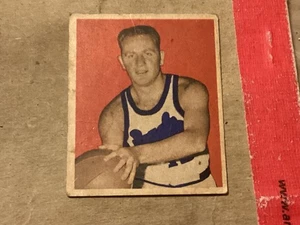 1948 Bowman #32 William Red Holzman Basketball Card Ungraded - Picture 1 of 2
