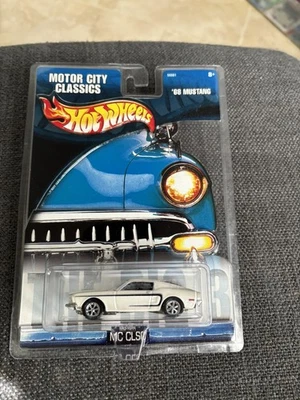 Mustang Hot Wheels Motor City Classics 68  - Imagem 1 de 4