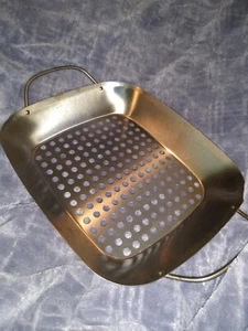 The Pampered Chef BBQ Grill Roasting Pan - NO CAN - Retired - Picture 1 of 5