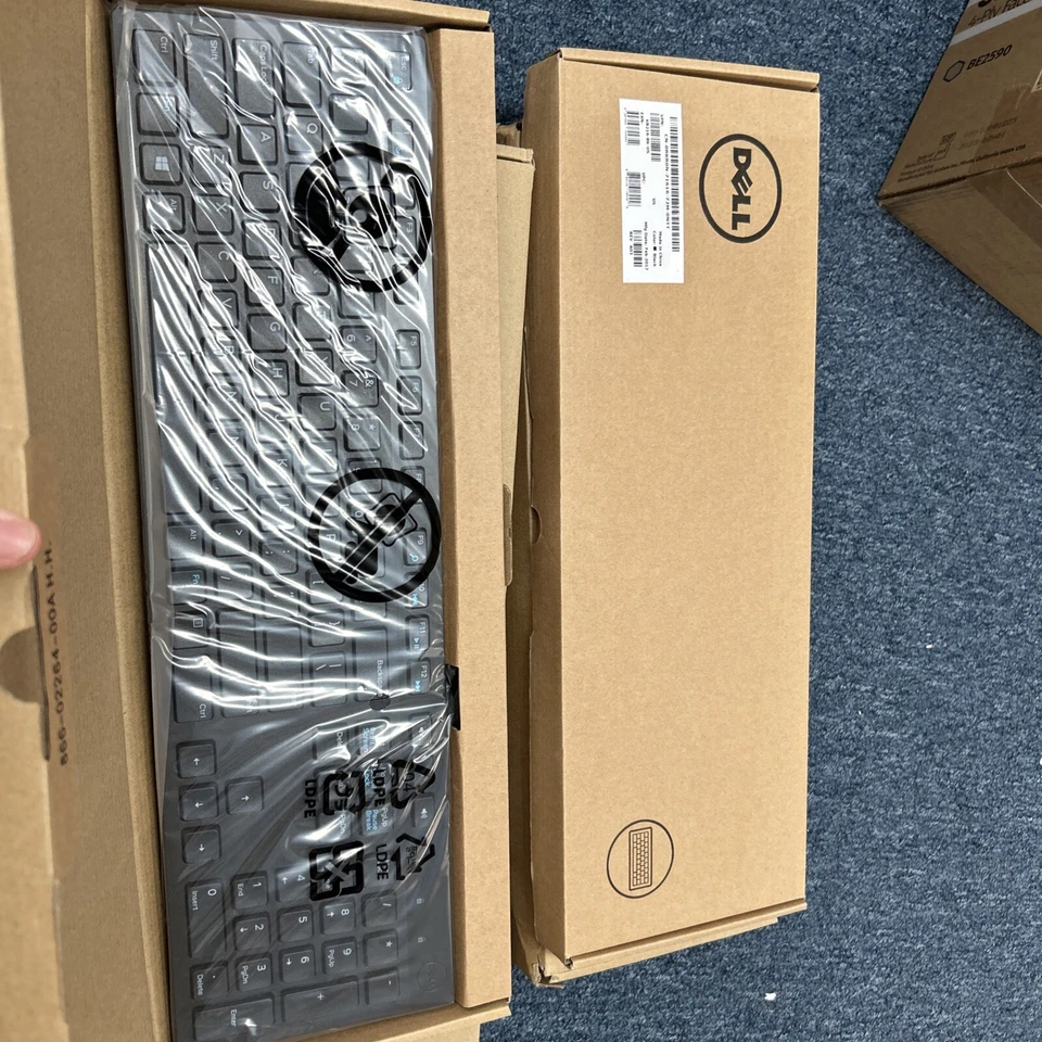 Dell Wired Keyboard B216-BK-US - Image 1 of 1