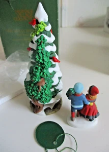Dept. 56 Heritage Village "The Holly and the Ivy" Event Piece 1997 - Picture 1 of 6