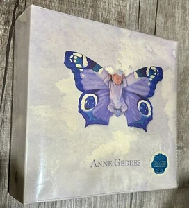 NEW ANNE GEDDES PHOTO ALBUM-200-4x6 PHOTOS PURPLE BUTTERFLY - Picture 1 of 6