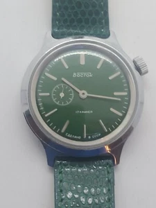 Vintage Working BOCTOK Russian Soviet USSR Mechanical Wind-Up Green Wristwatch - Picture 1 of 12