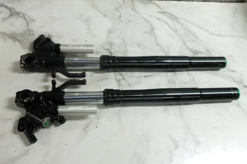 19 Kawasaki ZX10R ZX 10 1000 ZX1000 R Ninja front forks tubes shocks right left - Image 1 of 4