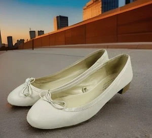 🔥 Zara Women Slip On Bow Tie Flats Shoes • Cream • Women’s US Sz 8 • Blemish - Picture 1 of 9