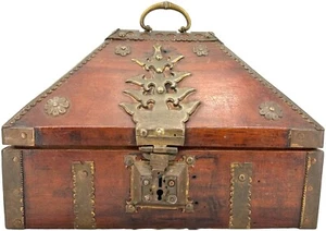 Antique 18th Century Cathedral Lidded Hinged Burl Dowry Box w/ Inscriptions - Picture 1 of 14