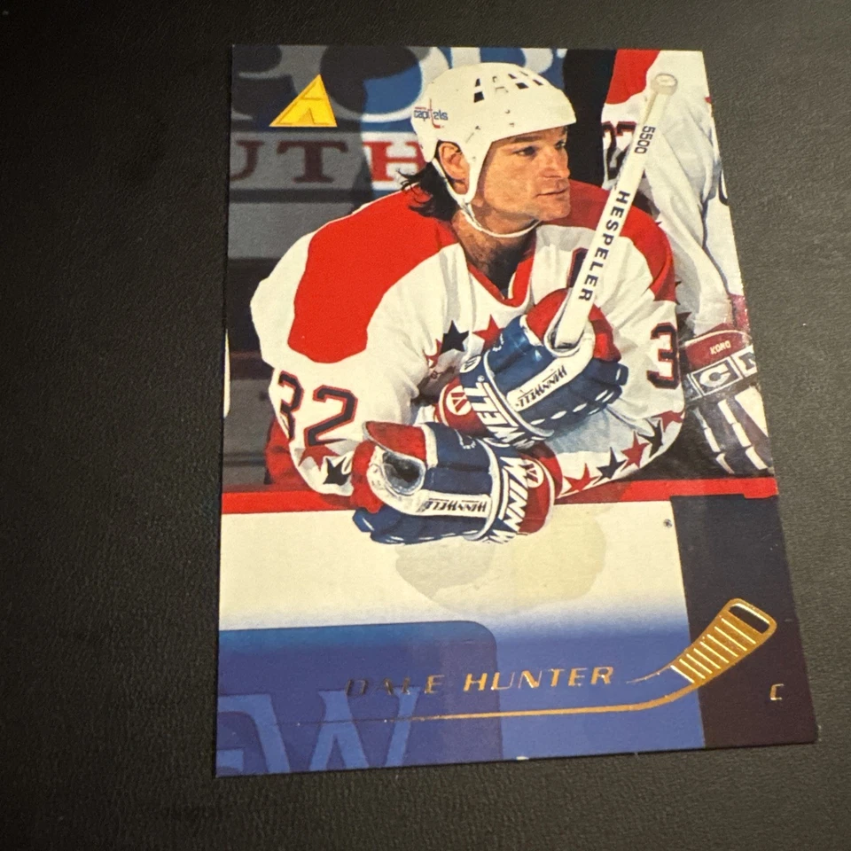 1995-96 PINNACLE RINK COLLECTION HOCKEY CARD DALE HUNTER #21 WASHINGTON CAPITALS - Image 1 of 4