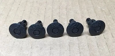 Серый зажим для дверной панели Volvo 39964090 C70 S60 S70 S80 V70 от оригинального производителя - Изображение 1 из 3